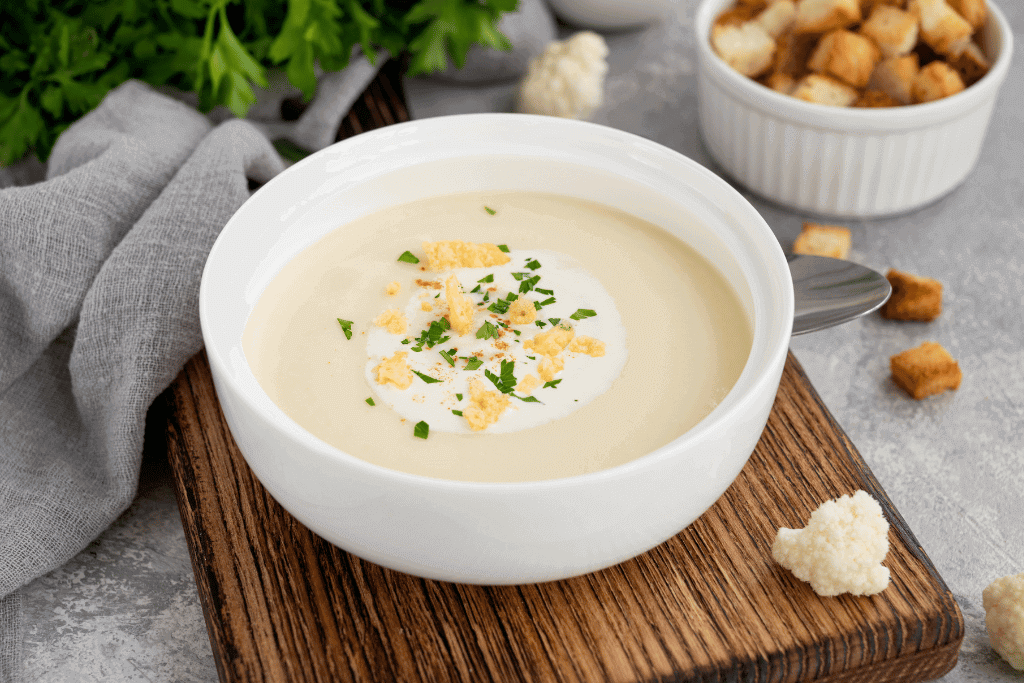 Зимна крем супа с карфиол и картофи